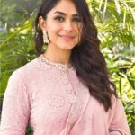 Mrunal Thakur Instagram - Sometimes you just gotta pink outside the box 🤪