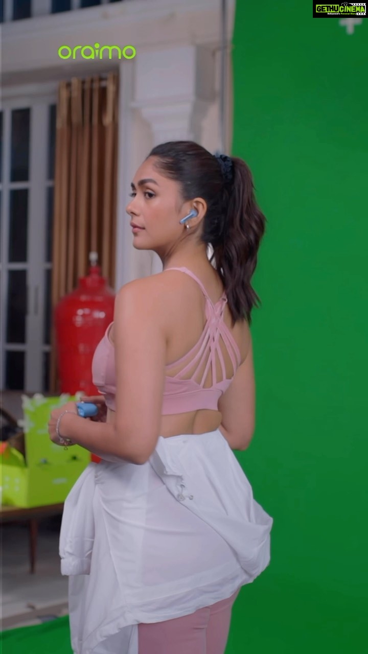 Mrunal Thakur Instagram - Being ME comes with challenges of it’s own... The pursuit of excellence is a relentless endeavor, and it’s not always a walk in the park. But what helps me find my calm, amidst all the chaos, is the immersive world of #oraimoFreePodsLite, where every note and beat knows no boundaries. Join me on this musical journey with @oraimoindia to amplify the rhythm of life. 🎶🌟 #UnleashUnstoppableSound #oraimoFreePodsLite