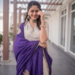 Mrunal Thakur Instagram – Gajra after almost a year!