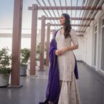 Mrunal Thakur Instagram – Gajra after almost a year!