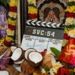 Mrunal Thakur Instagram – The first step in a very exciting journey…It’s my 1st time working with @srivenkateswaracreations and I’m really thrilled to be sharing the screen with @thedeverakonda

Can’t wait for the shoot to begin @parasurampetla Sir!✨

#KUMohanan @gopisundar__official #VasuVarma #DilRaju #Shirish @harshithsri @hanshithareddy