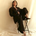 Mrunal Thakur Instagram – Shimmer and s̶h̶i̶n̶e̶ blaze 🖤