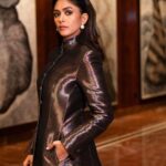 Mrunal Thakur Instagram – There’s a lovely blend of traditional and contemporary work that’s rich in culture and detail, and that’s what I love the most about wearing Rajesh Pratap Singh’s outfit. 

Melbourne was a dream and @rajeshpratapsinghworks made it more like a fantasy with this dazzling Bandhgala.

Makeup – @missblender 
Hair – @deepalid10 
Styled by- @sheefajgilani 
Assisted by- @sabrinawhite98 @nirikshapoojary_  @_praa___ @palakshahh18 @jhanvikhatwani_ @tooboldforyou 
Photographer – @shekhar_jay 
Photographer’s assistant – @shan_muga 

Outfit- 
Jacket: @Rajeshpartapsinghworks
Dress: @lolabysumanb
Headband: @hm 
Accessories: @Pipabella
Shoes: @aands_official