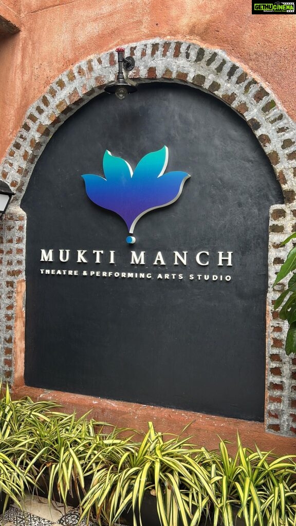 Mukti Mohan Instagram - @muktimanch now in Versova 🪷🗺️ Extremely overwhelmed and grateful for your love ♥️🙏🏼 Mukti Manch Theatre and Peforming arts studio, An exclusive theatre consortium for stories and its tellers to flourish beyond medium. An ode to our nation, to preserve and promote Indian Arts. We nurture and inspire talent bringing together communities from across the country. Thank you my family @kapilsharma Kapu Partner🤩 @terence_here Sir @ayushmannk ayushh🫶🏻 @aparshakti_khurana Paariee 🥰 @imouniroy MounMoun🌸 @harshdeepkaurmusic paene🌷 @neetimohan18 Doo🌹 @mohanshakti Akka🌻 for your relentless love and support 🥹♥️ #gratitude 🙏🏼 @whokunalthakur @thesyedwaris @iammridulali @itz_ray_23 @ra_jeev5521 @souravsharmaofficial #MuktiManch #muktimanchevent #muktimanchstudio #muktimanchproduction #muktimanchclasses #Actor #actorslife #acting #actingworkshop #dance #theatre #performingarts #studio #Mumbai #Versova 📍🗺️