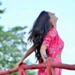 Mukti Mohan Instagram - The bridges you burn, light the ways ahead 💫 📷 @nikhilpanditphotography 👗 @nakhraliroots