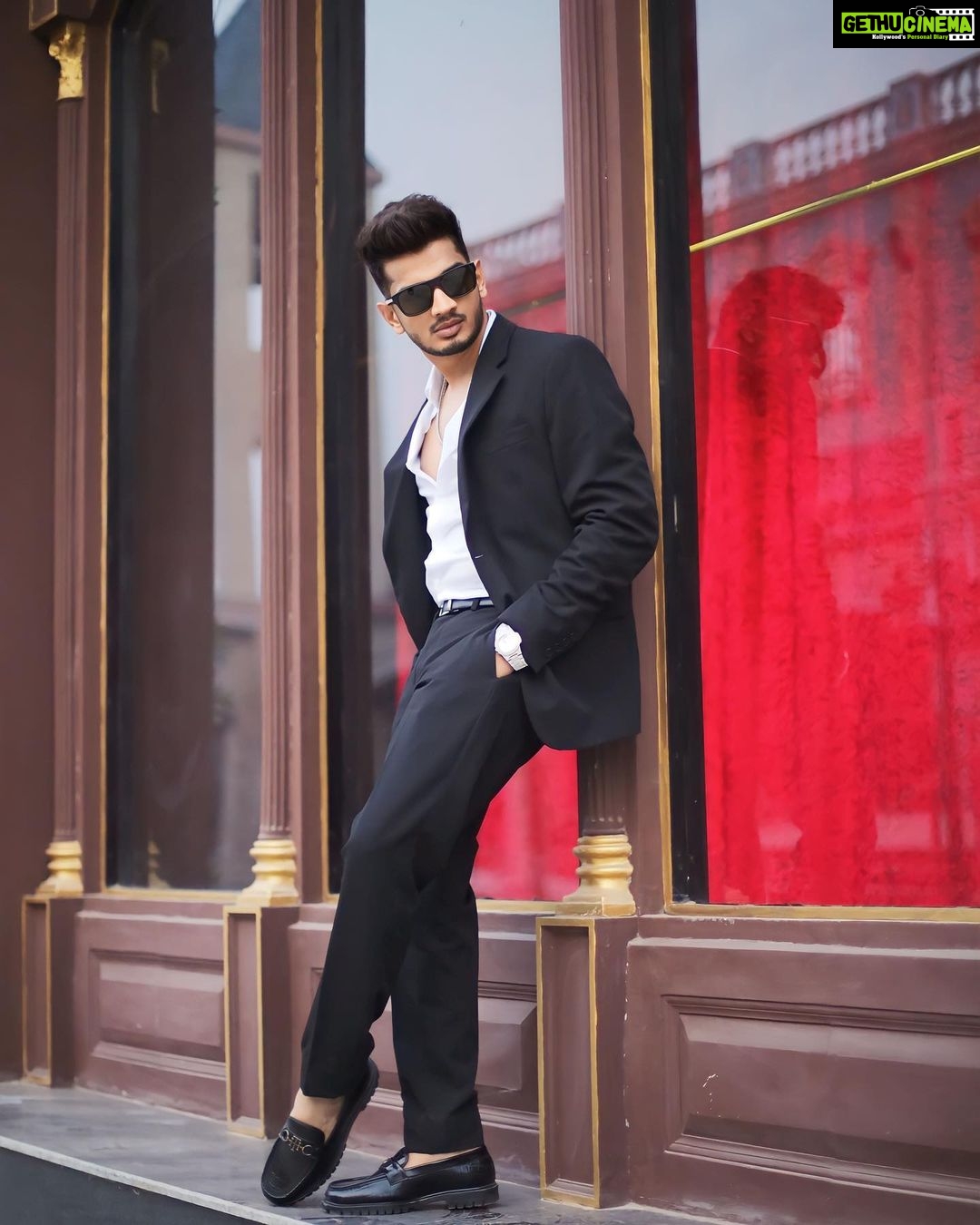 Munawar Faruqui Instagram - Fomo bahot gandi chizz hai😒 - Gethu Cinema