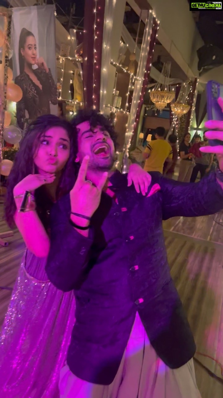 Muskan Bamne Instagram - 9:45 #timeforselfie β€οΈπΈπ¬π§Ώπ¨ππ₯π₯°πβ€οΈ #brothersisterlove #trend #explore #explorepage #grow #happy #dance #fun #chachukachuha #toshu #paakhi #anupamaa #bts #reelsinstagram #onetake #gratitude Mumbai, Maharashtra
