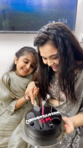 Muskan Bamne Instagram - This cutie singing congratulations is the best part 🫢😍❤️🫂 love love @asmi.deo