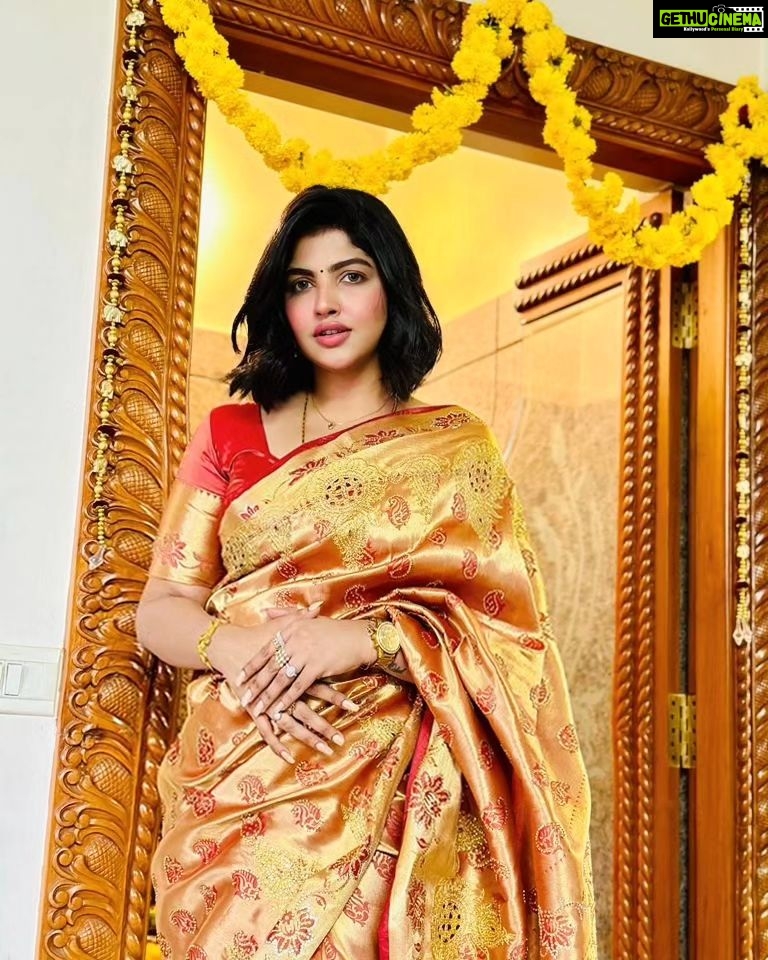 Naina Sarwar Instagram - Varamahalakshmi habbada shubhashayagalu 🙏🏻🧿🫶🏻