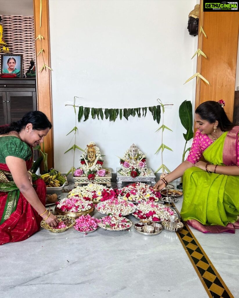 Nakshathra Nagesh Instagram - Happiness everywhere 🧿 #celebrations #varalakshmiviratham #family #positivity
