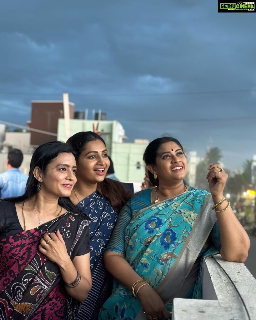 Nakshathra Nagesh Instagram - Couldn’t stop clicking pic 📸 Such a beautiful weather 🌥️🌩️⛈️ @nakshathra.nagesh @sangeethasai_offl #instagood #instagram #instalike #instadaily #instupload😍