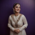 Namitha Pramod Instagram - Being a person who is nervous to perform on public, I rarely seized opportunities to dance and never to sing on stage. 😝 Some of my ensembles from this year's Amma show with @iamunnimukundan .I imagine that many of you have already seen the dance on television or may have missed it like I did.Looking forward to watching the video soon on YouTube.Swipe right to see my black and colour poses 🌞 Thank you Wearing : @prakrithi_by_ramya Styling: @rashmimuraleedharan MUH : @amal_ajithkumar Photography : @nithin_c_nandakumar Jewellery: @priya_anokhi_ Kisses Love , Nami ❣️