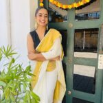 Namitha Pramod Instagram - Onam 2023 @summertownrestocafe ❣️ Missing you @aki_tha_ 🥹 Kochi, India