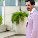 Nawazuddin Siddiqui Instagram - किस मुँह से #goodmorning बोलू दोस्त, मैं ख़ुद ज़लील होकर उठाया गया हूँ । #lazyfriday