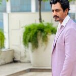 Nawazuddin Siddiqui Instagram – किस मुँह से #goodmorning बोलू दोस्त,
मैं ख़ुद ज़लील होकर उठाया गया हूँ ।

#lazyfriday