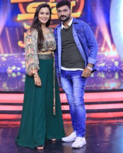 Neha Gowda Instagram - Once again coming to entertain you all with a fun filled content !! With a sister brother duo !! This Sunday on star Suvarna !!! #sunday #special #fun COSTUME COURTESY- @dharaa.in