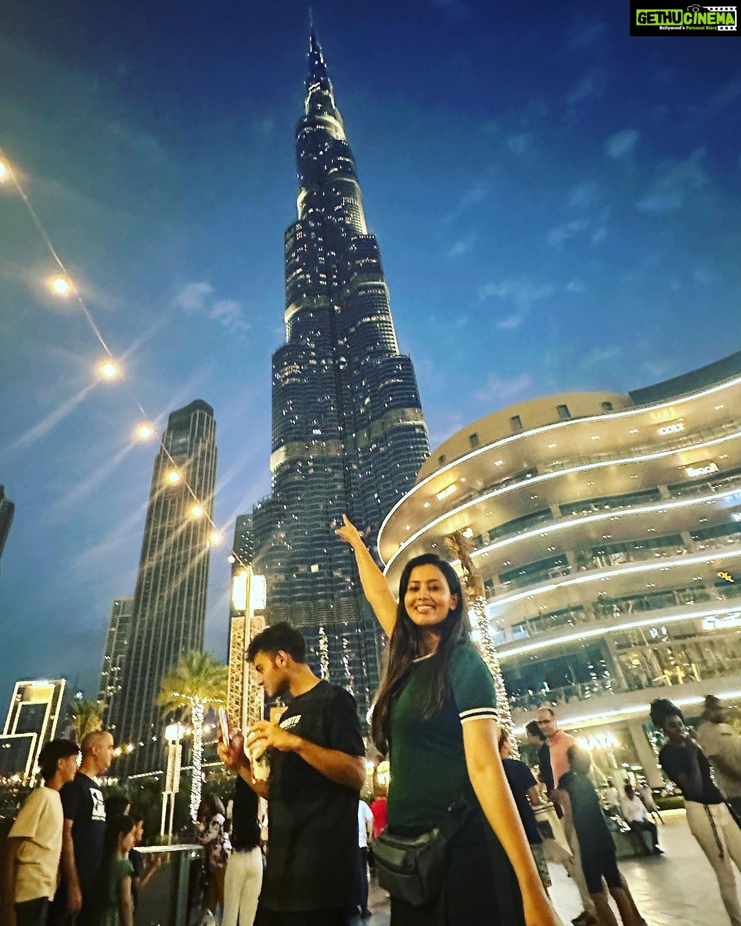 Neha Gowda Instagram - Trip No 10 #dubai Photo dump Feeling so blessed to have experienced the magic of Dubai with some of my favorite people! From the sparkling waters of the Palm Jumeirah to the bustling streets of the Gold Souk, there was never a dull moment on this trip. And despite the heat, we managed to stay cool and have a blast exploring all that this amazing city has to offer. Thank you to everyone who made this trip unforgettable! ππ΄π #Dubai #travel #friends #blessed #memories Special thanks to my favourites @sonugowda β€οΈ & @divyasomgowda β€οΈ Dubai, United Arab Emirates