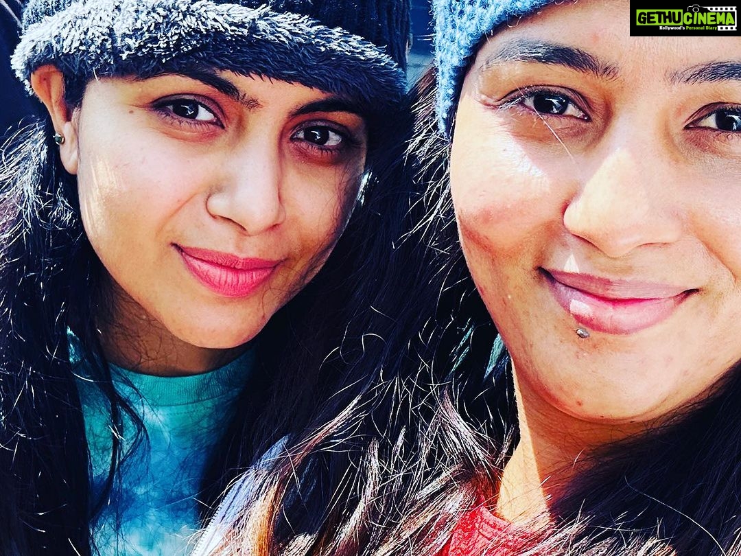 Neha Gowda Instagram - TRIP NO :9 The journey to Masai Mara was long and tiring, but it was all worth it when we finally arrived at our destination. The feeling was indescribable, like giving birth to a baby! We were greeted with open arms by the people of Masai Mara, as well as some of the most stunning wildlife we had ever seen. Cheetahs, lions, ostriches, elephants, leopards, and beautiful birds all welcomed us to their home. We took some amazing photos and videos, but nothing can compare to the real-life experience of being in the midst of such incredible natural beauty. It truly is an experience that has to be seen to be believed! Trip organised by @jungle_arc