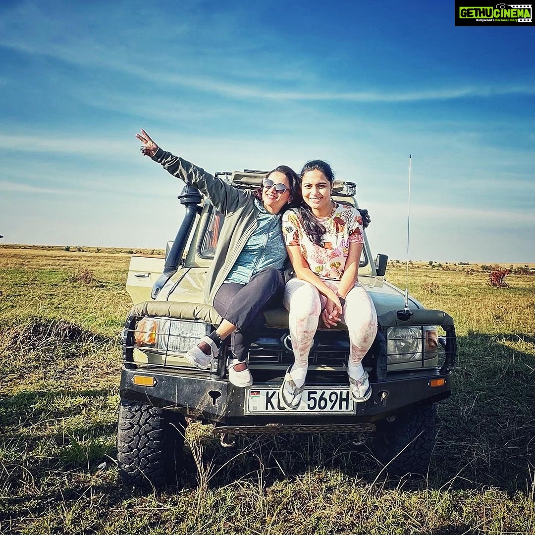 Neha Gowda Instagram - This is US❤️ Blessed to have family members with like minded❤️ Life is amazing when closed one’s have common goals❤️ #sonugowda #nehagowda #africa #eastafrica #wildlife #kenya #nairobi #masaimaara Masai Mara, Kenya