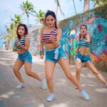 Neha Kakkar Instagram - Jamna Paar✨ What a fun song! Recreate our hookstep and don’t forget to tag us in your reels!♥️ Ft. @nandinimishraofficial & @roshaniprajapati_official 💃🏻 Shot & edited by @akash.yadav7245 🫶🏻 #jamnapaar #dancereels #trending #sonalibhadauria #livetodance #livetodancewithsonali Juhu, Mumbai