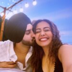 Neha Kakkar Instagram - Back in town from the Best holidays spent with Hubby!! @rohanpreetsingh ♥️