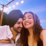 Neha Kakkar Instagram - Back in town from the Best holidays spent with Hubby!! @rohanpreetsingh ♥️