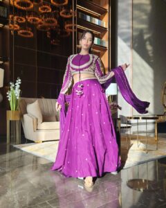 Neha Saxena Instagram - Aroras🥂