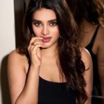 Nidhhi Agerwal Instagram - Queen vibes only 👑 Styling- 🙋🏻‍♀️ Makeup- 🙋🏻‍♀️ 📸- @kalyanyasaswi