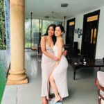 Nidhi Shah Instagram - You can take a girl out of mumbai but you cannot take mumbai out of a girl 🥹 monsoons and vada pao 🤤 swear by them Alibaug - 7.7.2023 ❤️ Alibag Beach