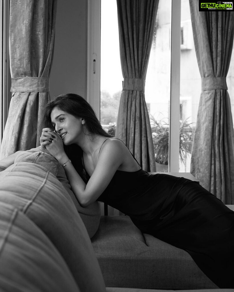 Nidhi Shah Instagram - Sometimes you’ll find it’s better black and white 🤍 . . . 📸 - @theguywithacanon Wearing - @massimodutti . #blackandwhite #black #monochromatic #potraits #candid #picoftheday #instagood #instadaily #instgram #nofilter #nofilterneeded