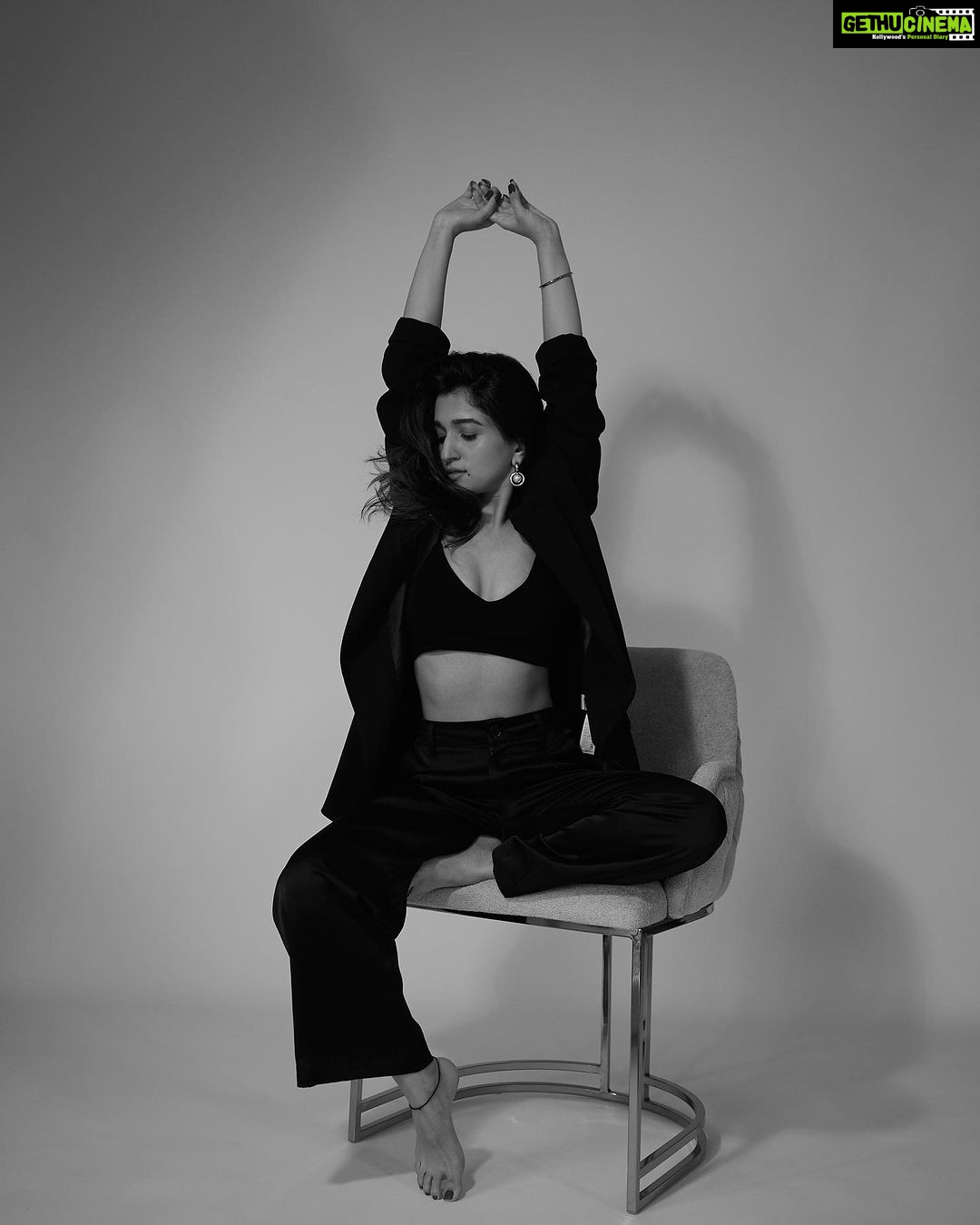 Nidhi Shah Instagram - More of me 🖤 . . . . 📸 - @theguywithacanon . . . #pictures #picturesinblackandwhite #instagram #instapic #love #peace #cheers