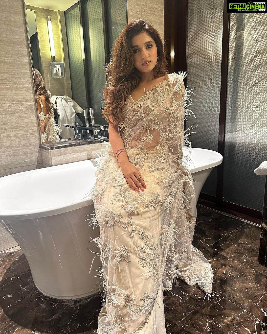 Nidhi Shah Instagram - I’d stop scrolling too✨