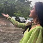 Nidhi Shah Instagram - The amount of love I get from you guys is beyond imagination. Thank you for the love and blessings 🤗 happy 3 years kinju baby 💕 @rajan.shahi.543 @directorskutproduction @starplus