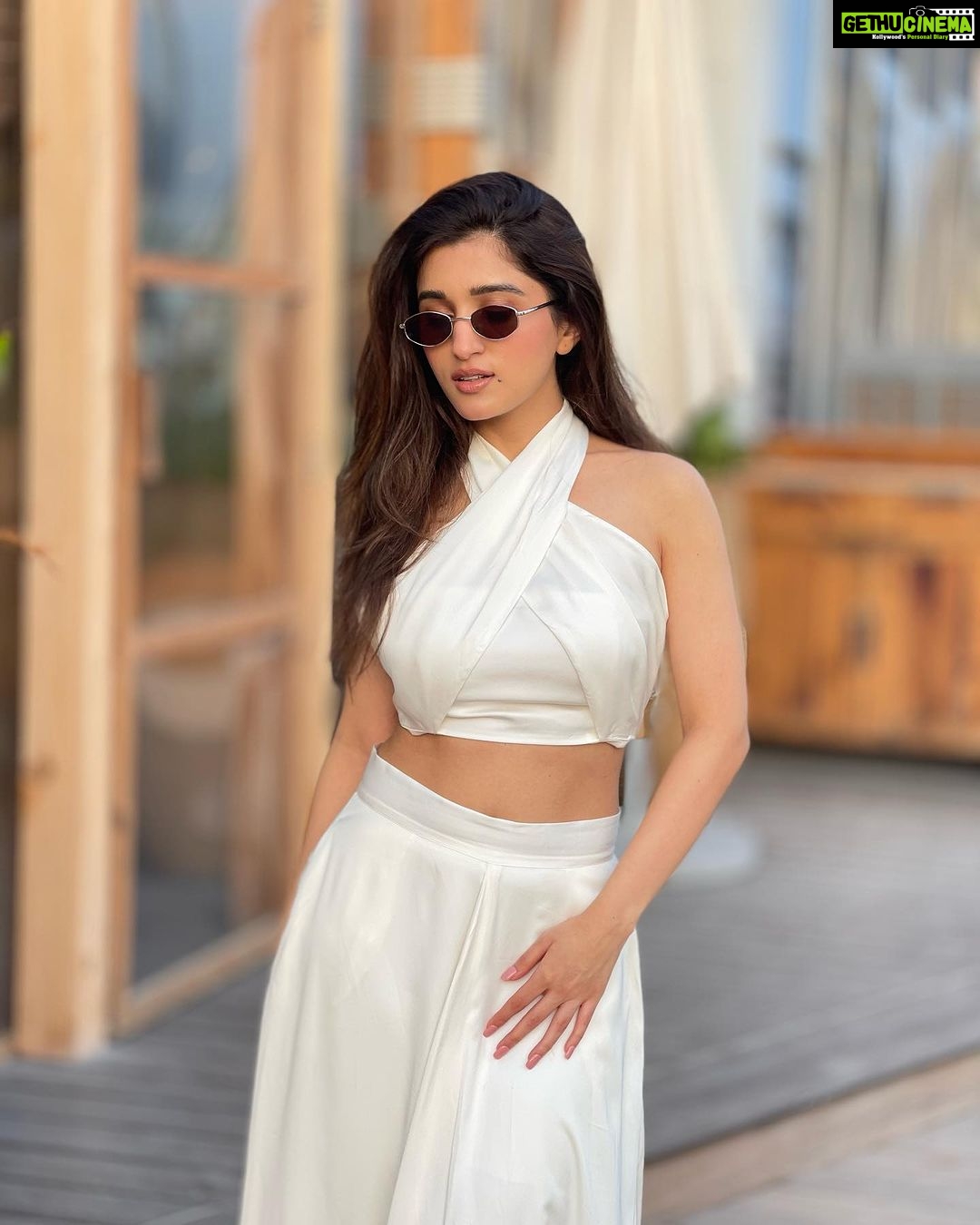 Nidhi Shah Instagram - 🤍 Dubai, United Arab Emirates