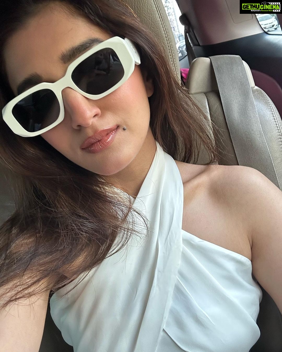 Nidhi Shah Instagram - 🤍 Dubai, United Arab Emirates