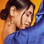 Nikita Dutta Instagram - Thoda blue, thoda true 🤌 💙 . . . 📸: @saurabh_sonkar Styled by @malvika_tater Assisted by @vrutiiiiiiii MUA: @yashaswinigupta_makeup Hair: @hairloom_by_akanksha Dress: @ranbirmukherjeeofficial Jewellery: @the_bling_girll X @offbeatmediain
