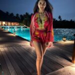 Nikita Dutta Instagram - Letting the night skies and sea breeze do the talking 🌺🌸🌼 . . . . . Wearing @babitamalkani styled by @jaferalimunshi 📍: @signaturecollectionmaldives @hideawaybeachmaldives @lilytoursmaldives Holiday courtesy @supersonex @kandugurua