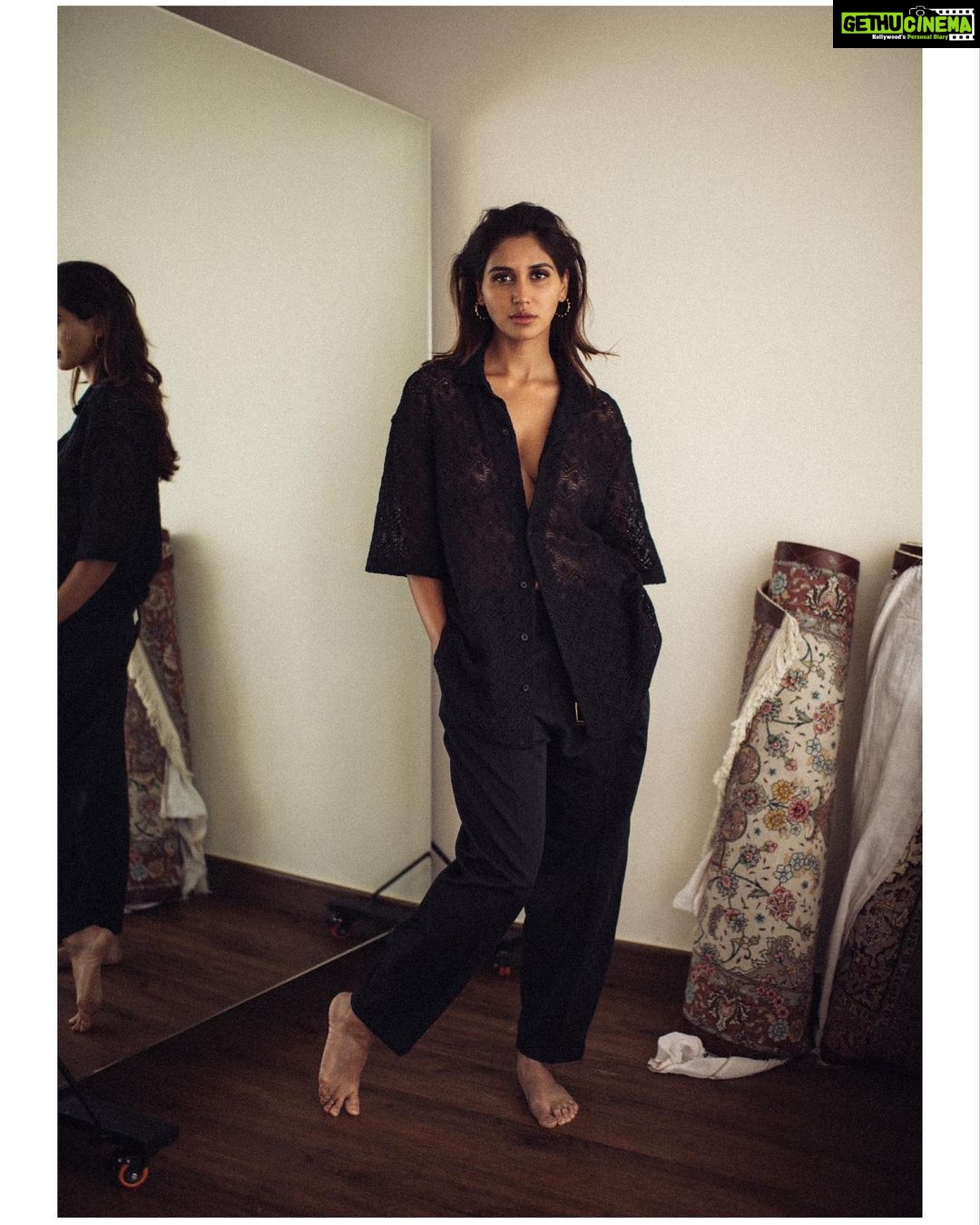 Nikita Dutta Instagram - @nikifying , photographed on location at @bharat_rawail’s Atelier in Mumbai. Photographer & Creative Director @bharat_rawail Styling @jinalpnagda ————— All images are captured on the #NikonD850 flagship DSLR mounted with #Nikkor prime lenses. @nikonindiaofficial All photos colour graded in @lightroom with my signature presets. Purchase my presets from the link in my bio. Using the @loupedeck CT editing console for my photography post production workflow. ————— #fashion #fashionphotographer #fashionphotographer #portfolio #lifestyle #mood #portrait #portraitphotography #portraits #portraitphotographer #mumbai #india #bombay #bharatrawail #Nikon #NikonIndia #NikonIndiaOfficial #NikonVideography #NikonPhotography #NikonAsia #Nikonexperts #nikoncreators #lightroom #loupedeck Mumbai, Maharashtra