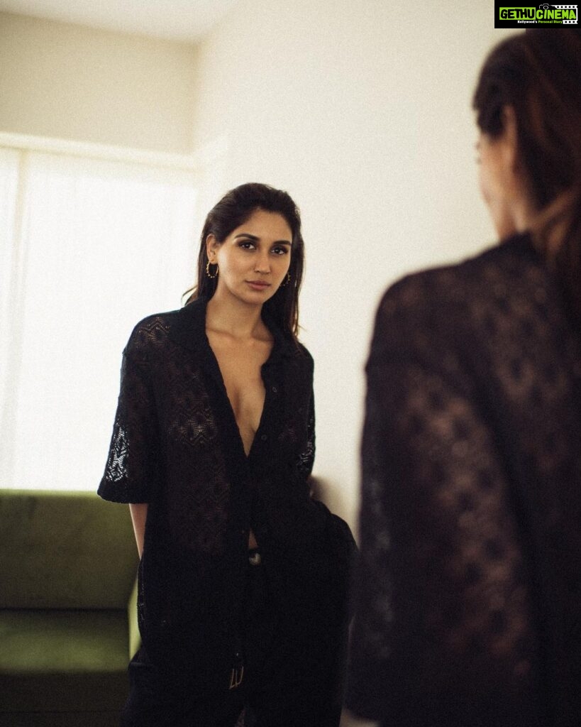Nikita Dutta Instagram - In the process of mastering the art of betraying emotions with eyes 🖤🖤 . . 📸 @bharat_rawail