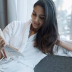 Nikita Dutta Instagram – #Collaboration 

Because truly, self-love is all about the little things

 @budsandberries.in is my way of loving myself. A little gentler, a little easier and very beautiful.

#BudsAndBerries #HairCare #SelfCare #SelfCare