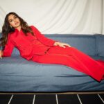 Nikita Dutta Instagram - ♥️ 🌹 . . . 📸: @saurabh_sonkar HMU: @mitavaswani Styled by @vidyulaa Outfit: @thepantsuitco Accessories: @houseofjskjewels