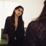 Nikita Dutta Instagram – In the process of mastering the art of betraying emotions with eyes 
🖤🖤
.
.
📸 @bharat_rawail