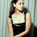 Nikita Dutta Instagram - ♣️ or ♠️ ? : : : : 📸: @kapilcharaniya HMau: @shalinisharmamakeupandhair Styled by- @vidyulaa Assisted by- @yiniii_11 Outfit by - @miakee.official Jewellery by- @tipsyfly Heels by- @monrowshoes @id8mediasolutions