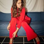 Nikita Dutta Instagram - Mood: going to be wearing my heart on my sleeve ♥️😌 . . . 📸: @saurabh_sonkar HMU: @mitavaswani Styled by @vidyulaa Outfit: @thepantsuitco Accessories: @houseofjskjewels