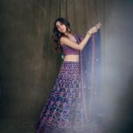 Nikita Dutta Instagram - Jugni 🎶🎶 . . . . HMU: @mitavaswani Styled by @vidyulaa Assisted by @she_bohemian Outfit: -@chameeandpalak @viralmantra Jewellery: @aulerthofficial 📸: @mandar_studio