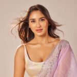 Nikita Dutta Instagram - I lilac the spring!! 🦄🌸 . . . For @fablookmagazine Editor & Founder @milliarora7777 @ankkit.chadha2222 Saree from @sareesbychirag Styled by @milliarora7777 Mua @dishisanghvii Hair @amuthevar Shot by @tanvivoraphotography