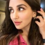 Nikita Dutta Instagram – A little heart there. 
With some pink ❤️💖
.
.
HMU: @mitavaswani 
Styled by- @vidyulaa
Outfit by- @freakinsindia @viralmantra 
Jewellery by- @houseofjskjewels