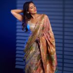Nikita Dutta Instagram - Got wrapped in some flower power 💐 🥰 . . . For @fablookmagazine Editor & Founder @milliarora7777 @ankkit.chadha2222 Saree from @bandhanitraditionbyahasan Styled by @milliarora7777 Assisted by @styled_by_tanisha Mua @dishisanghvii Hair @amuthevar Shot by @tanvivoraphotography