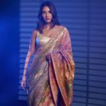 Nikita Dutta Instagram - Got wrapped in some flower power 💐 🥰 . . . For @fablookmagazine Editor & Founder @milliarora7777 @ankkit.chadha2222 Saree from @bandhanitraditionbyahasan Styled by @milliarora7777 Assisted by @styled_by_tanisha Mua @dishisanghvii Hair @amuthevar Shot by @tanvivoraphotography