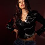 Nikita Dutta Instagram – 🖤 👄 🖤
A little bit of leather
For every weather
.
.
.
For @fablookmagazine
Editor & Founder @milliarora7777 @ankkit.chadha2222
Jacket from @shaberryofficial
Styled by @milliarora7777
Mua @dishisanghvii
Hair @amuthevar
Shot by @tanvivoraphotography